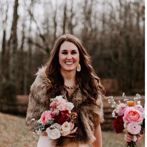 Meet your Posher, Anne - Picture 1 of 1